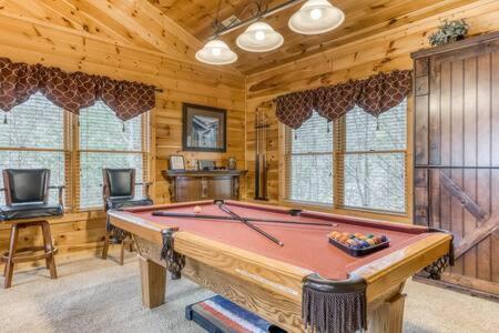 The Great Escape - Min From Parkway With Hot Tub Gatlinburg Exterior foto