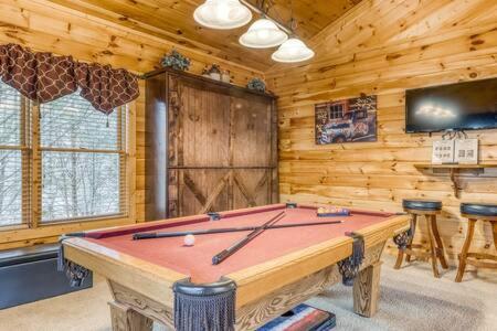 The Great Escape - Min From Parkway With Hot Tub Gatlinburg Exterior foto